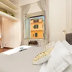 Savoia Exclusive House